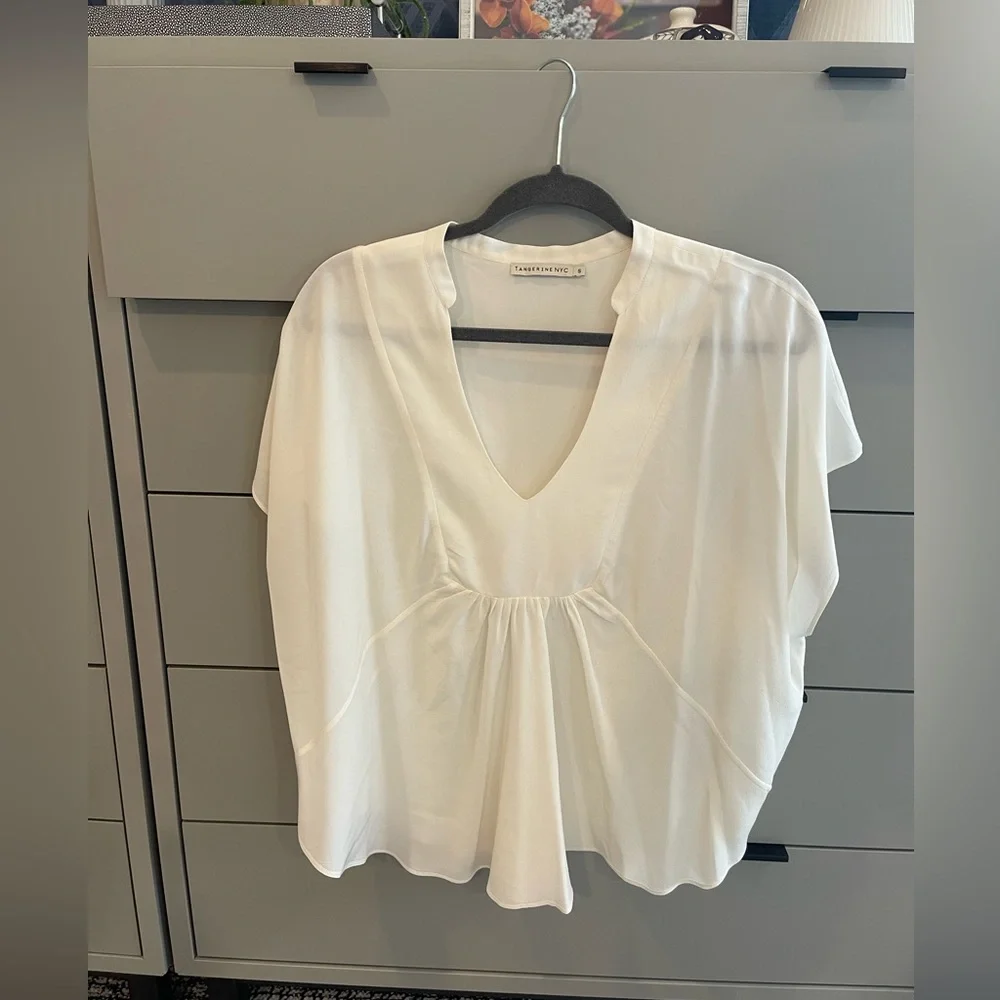 Tangerine NYC White Flowy V-Neck Blouse | Silky Oversized Top | L - Picture 1 of 4